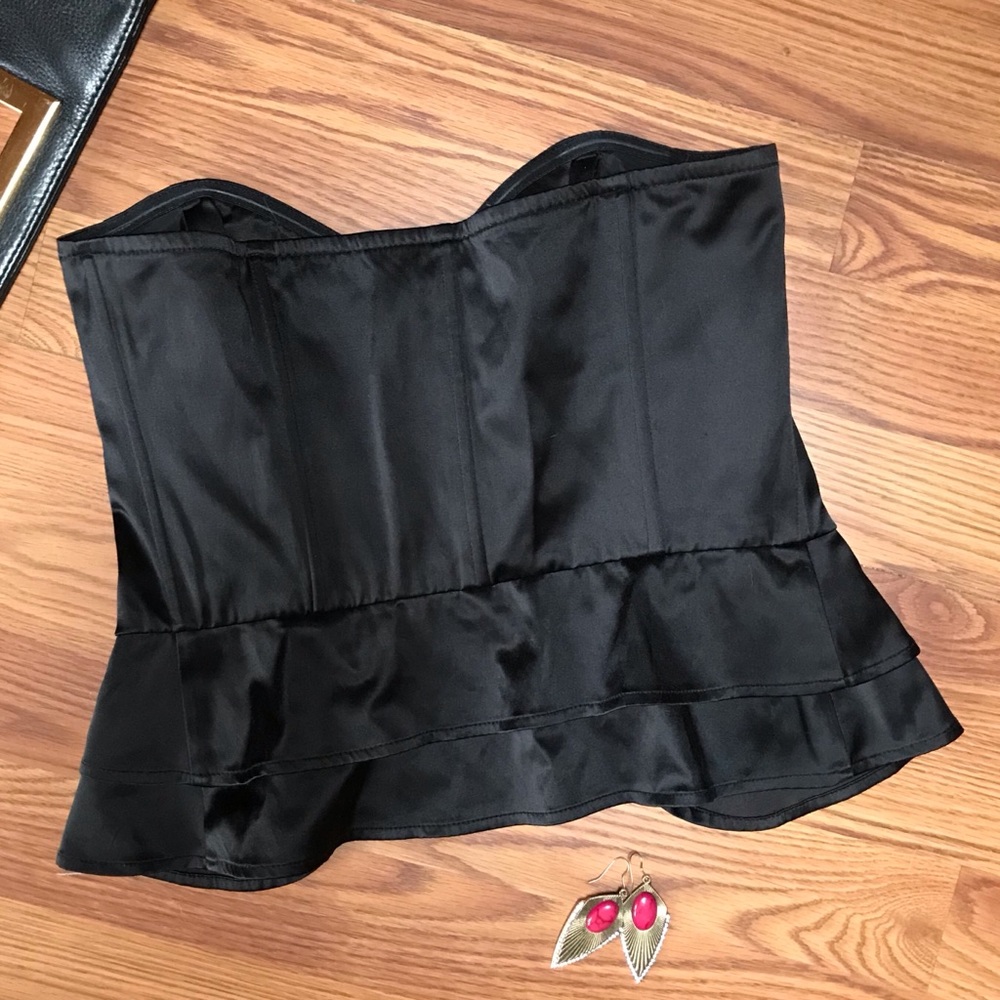 Sexy black H&M corset top 💣 - Picture 3 of 3